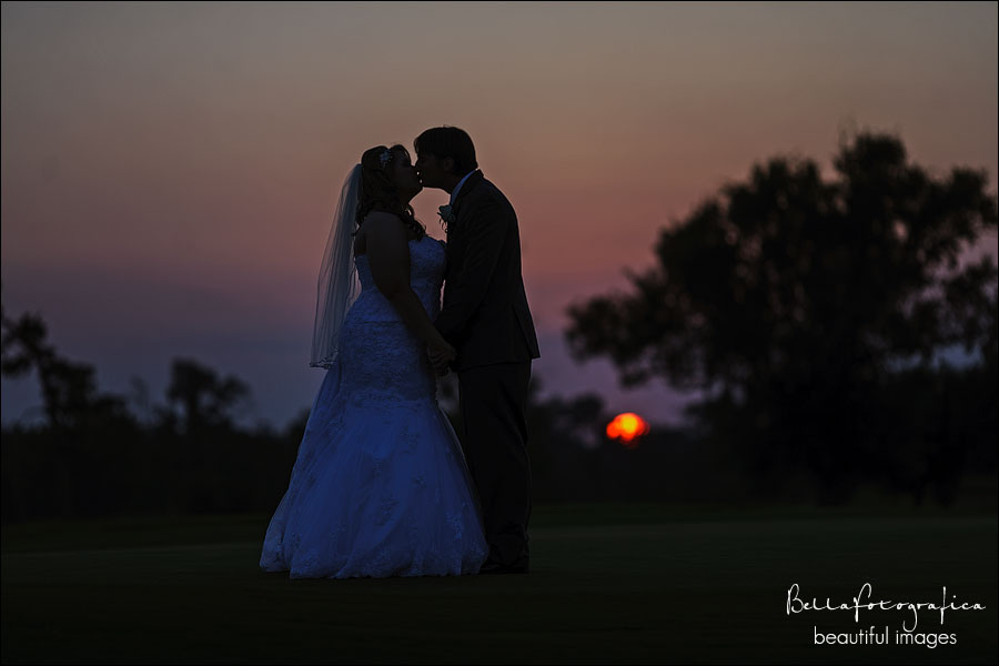 wedding portraits at the beaumont country club golf course