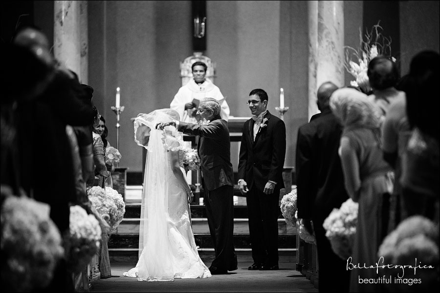 wedding ceremonies at st anne catholic church houston texas