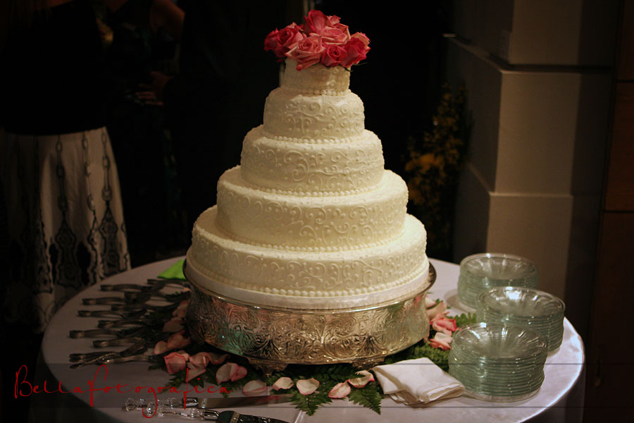 Brides wedding cake
