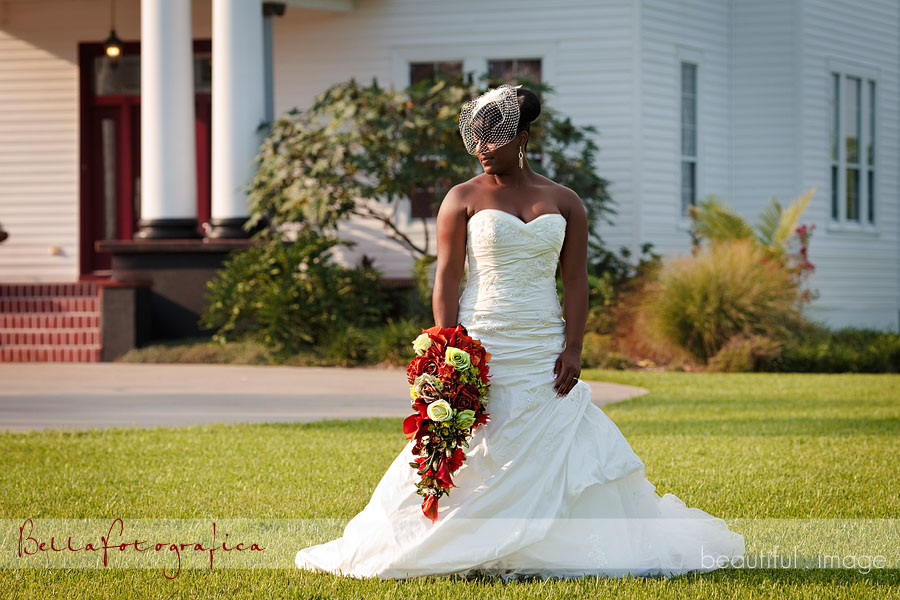 outdoor bridal photographer