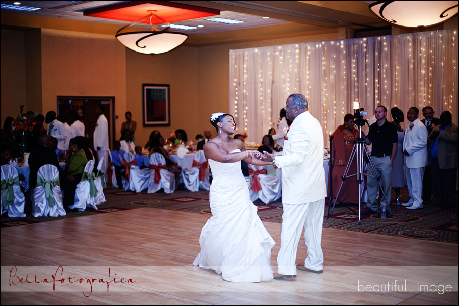 bride and dad dance