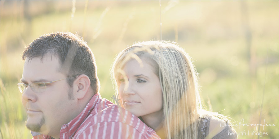 outdoor engagement photos in a field