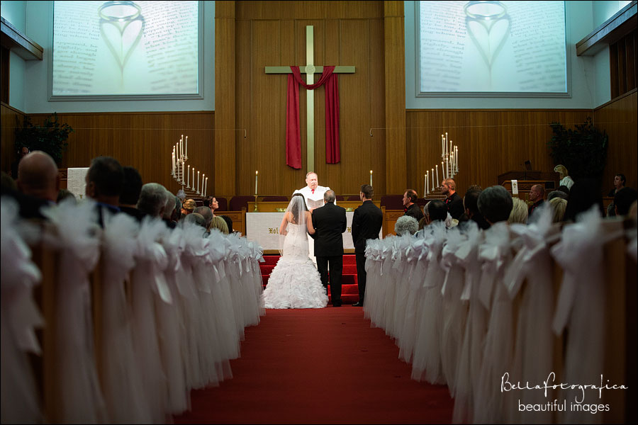 weddings at first united methodist church Nederland texas